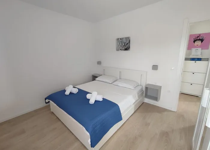 Anamarija Apartman Zára