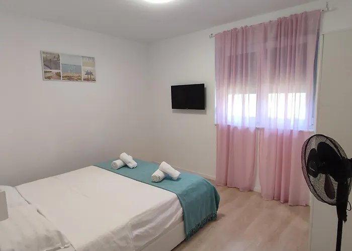 Anamarija Lägenhet *